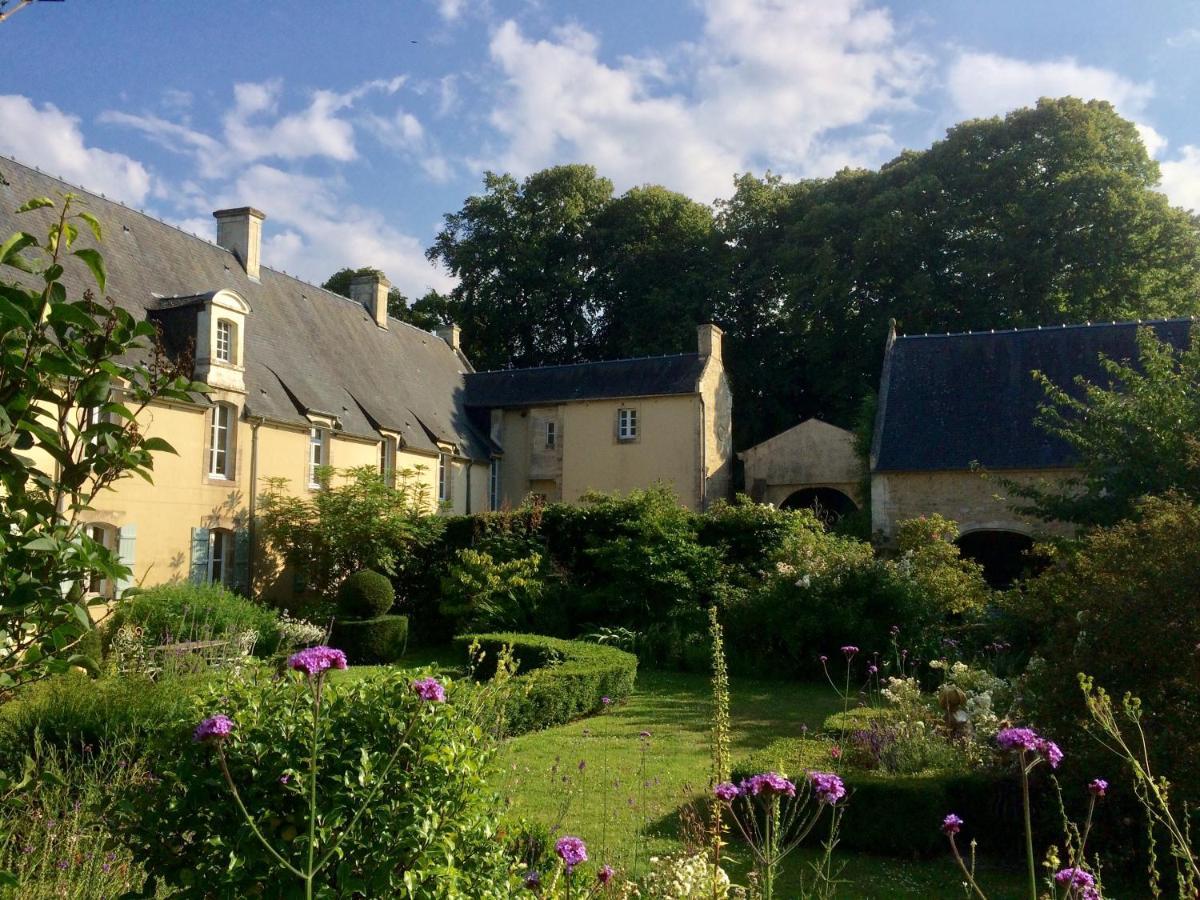 De Ma Fenetre Bed and Breakfast Saint-Martin-des-Entrées Eksteriør billede