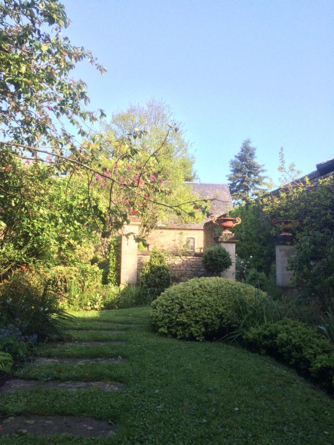 De Ma Fenetre Bed and Breakfast Saint-Martin-des-Entrées Eksteriør billede