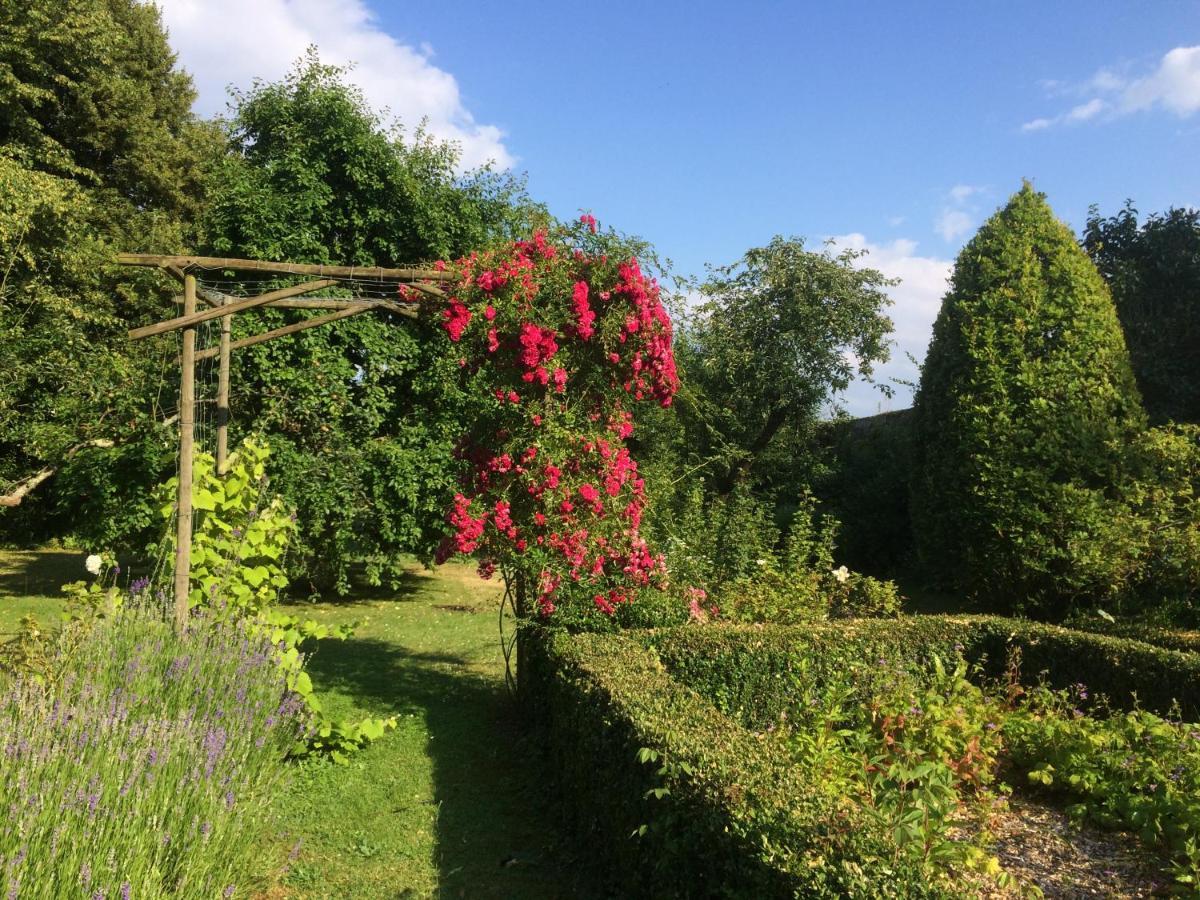 De Ma Fenetre Bed and Breakfast Saint-Martin-des-Entrées Eksteriør billede
