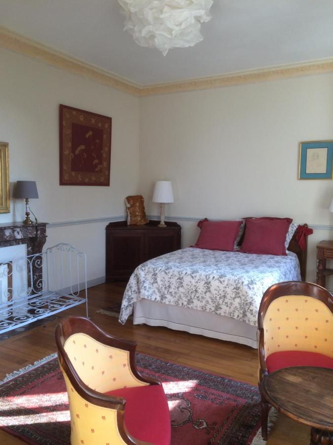 De Ma Fenetre Bed and Breakfast Saint-Martin-des-Entrées Eksteriør billede